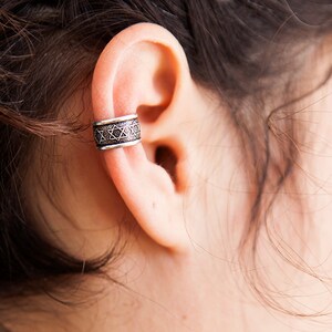 Silver Ear Cuff - Ear Wrap - Fake Ear Cuff - Earcuff Jewelry - Cuff Earrings - Wrap Earrings - Cartilage Earring - Non Pierced Ear Cuff EC14