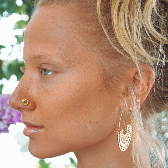 Nose hotsell piercing flower