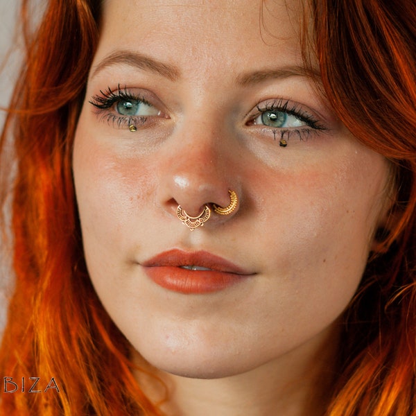 Indian Nose Ring, Gold Plated Nose Hoop, Tribal Nose Ring, Nostril Hoop, Unique Nose Ring, Ethnic Nose Cuff, Nostril Jewelry, Piercing Nez