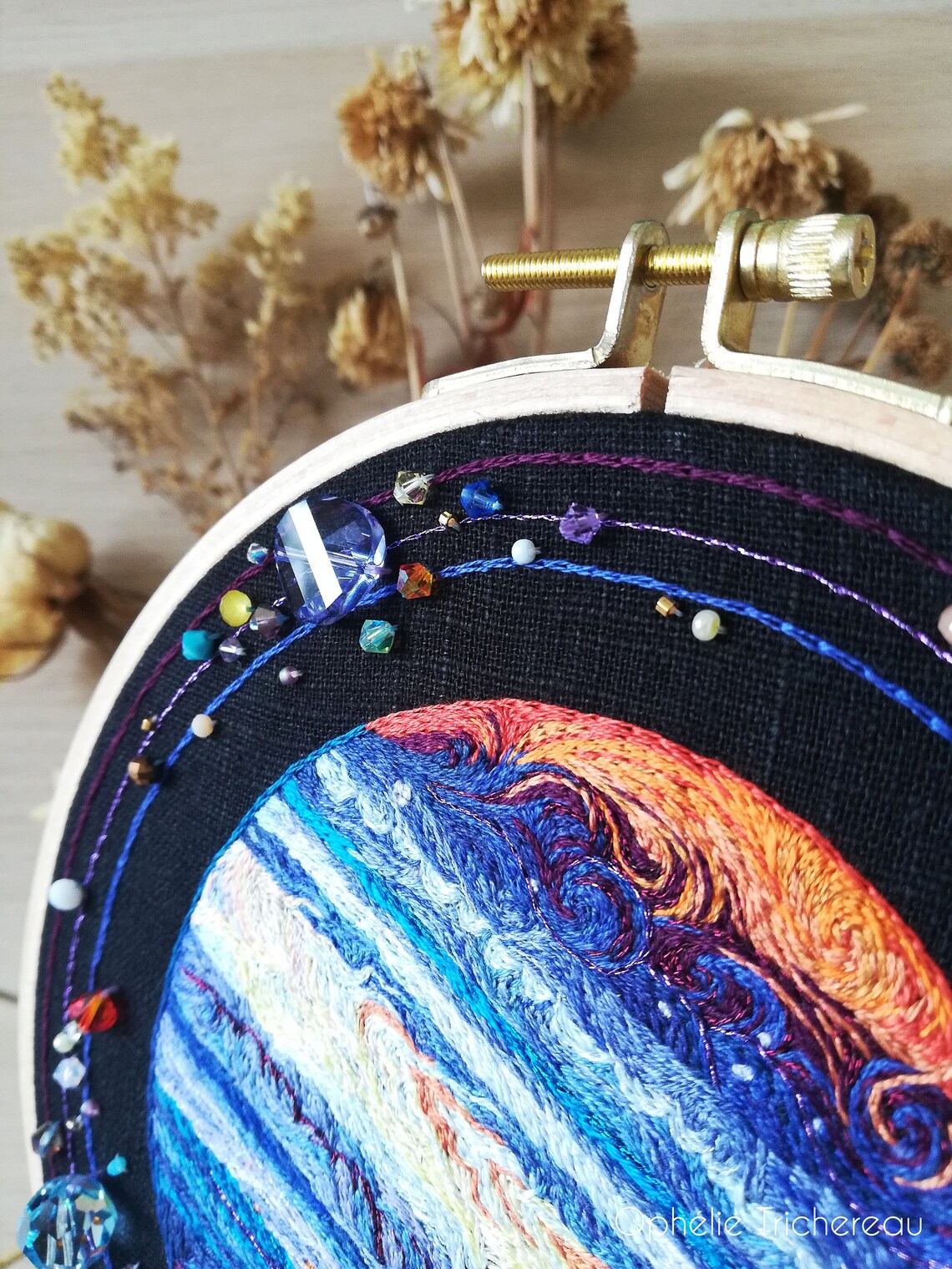 Jupiter Gaseous Hand Embroidery // Jupiter Planète Etsy