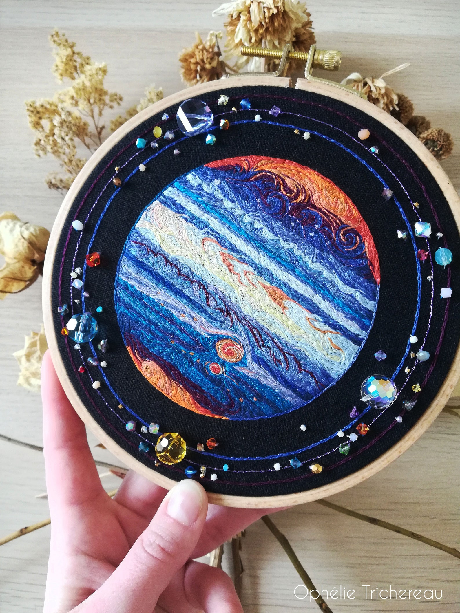 Jupiter Gaseous Hand Embroidery // Jupiter Planète Etsy