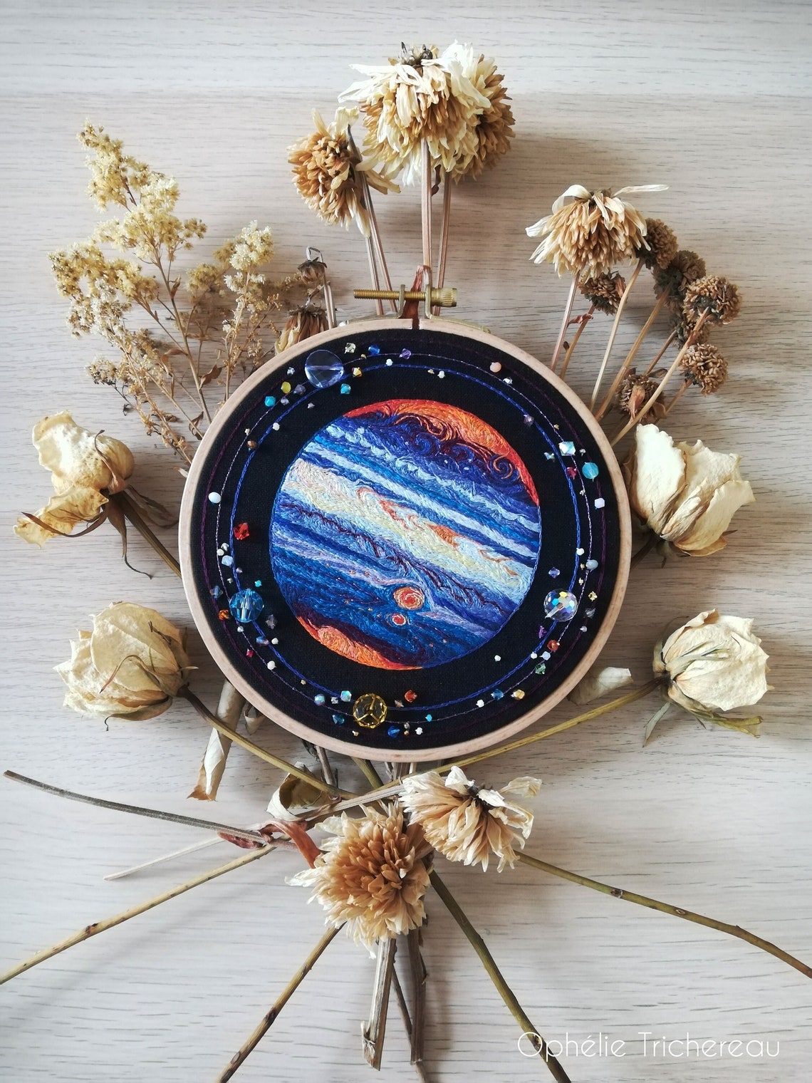 Jupiter Gaseous Hand Embroidery // Jupiter Planète Etsy