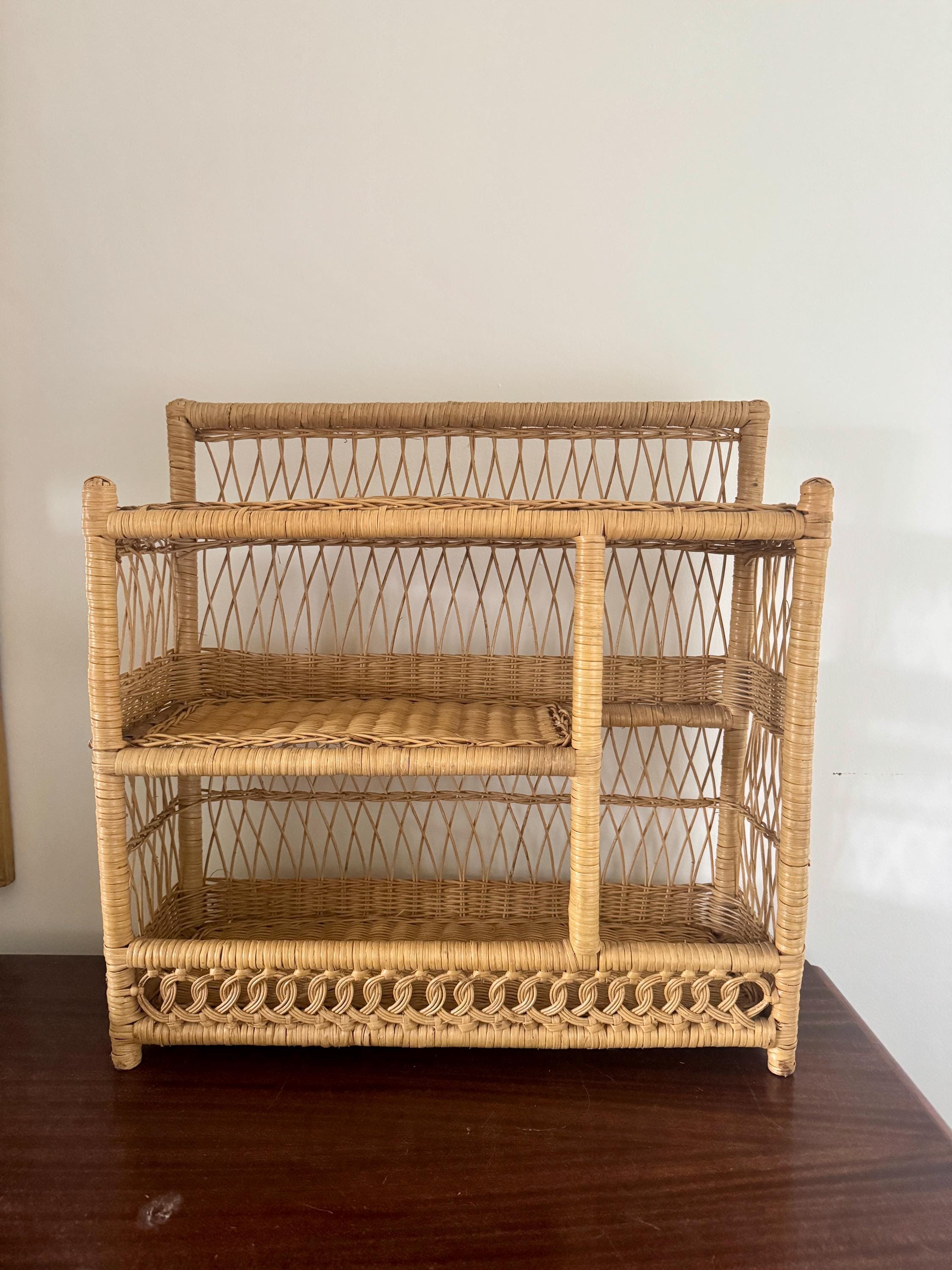 ヴィンテージ　3段ラック　ウィッカー　ラタン家具 ヴィンテージ ナチュラル ウィッカー ラタン 壁掛け 3段 収納