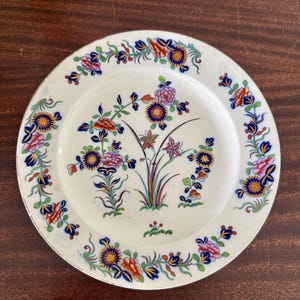 Plato 2963 con diseño de flores chinas de Spode temprano, circa 1820