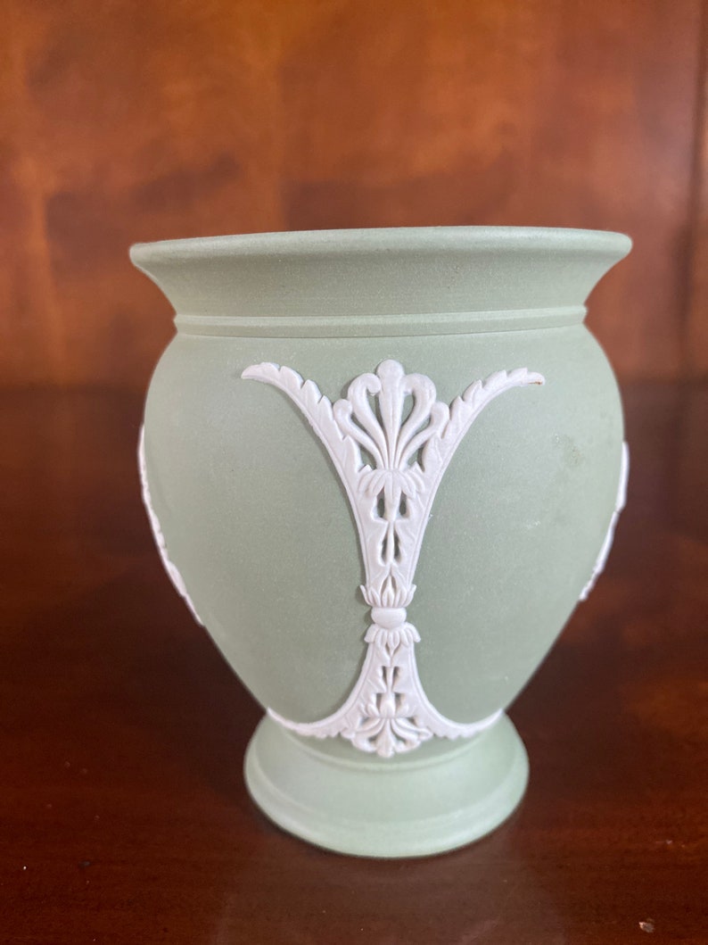Wedgwood Sage Green Jasperware Footed Vase C 1977 Etsy