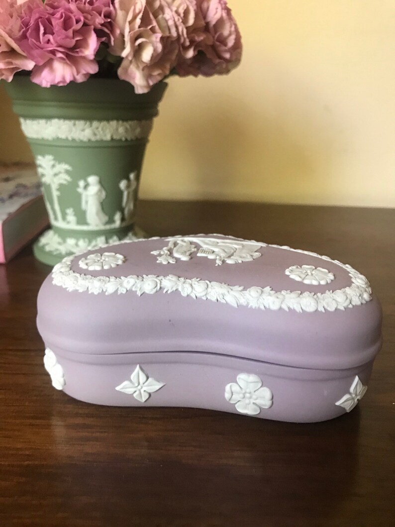 Wedgwood Lilac Jasperware Heart Bonbon Circa 1980s