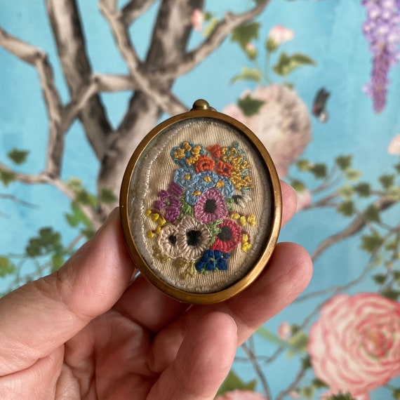 Vintage Embroidered Flower Bouquet Brass Brooch - image 1