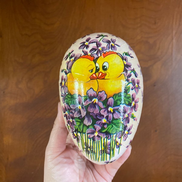 Oeuf de Pâques antique allemand d'avant-guerre, violettes, 5 3/4 po. en papier mâché