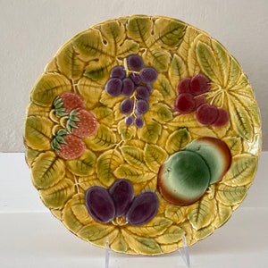Sarreguemines Fruit Majolica Platter c 1931