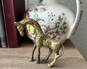 Adorable Brass Giraffe Tabletop Decor