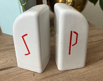 Mid Century Modern Ceramic Salt & Pepper Shakers