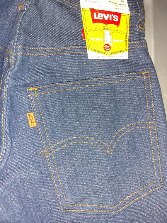 Vintage NOS Made in the USA Boot Cut Levis 517 W32 L34