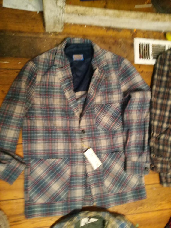 Pendleton or Woolrich men medium or large vintage… - image 5