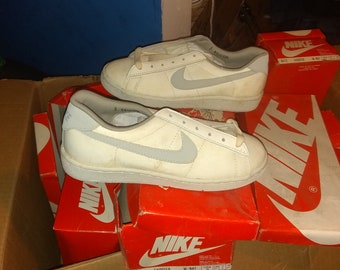 80s nike shoes womens