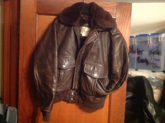 Vintage men's size 40 or 46 pick 1 coat leather b… - image 4