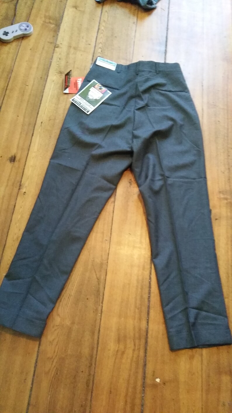 peg leg pants