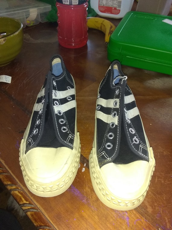 Vintage deadstock converse men's size 4 women's 6 