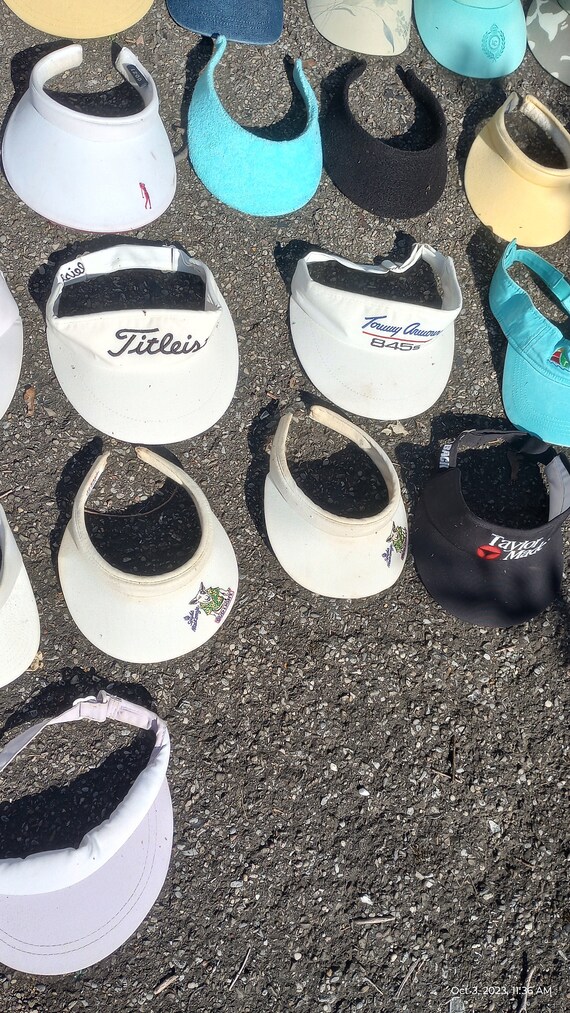 Huge lot of 26 vintage visor hats 1980s beachwear… - image 5