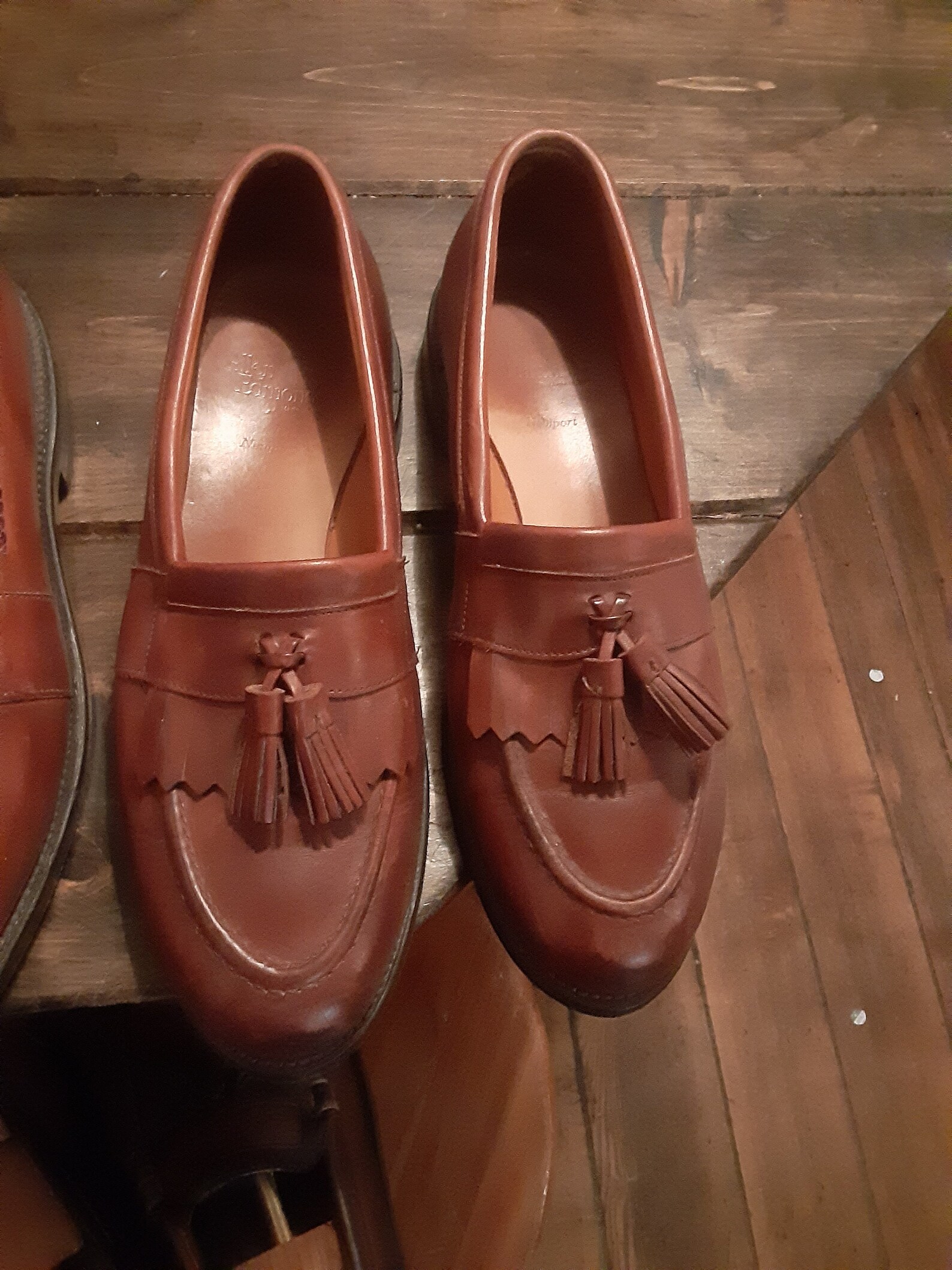 allen edmonds shoe shine