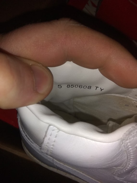 Mens 4.5 hot sale in women's nike