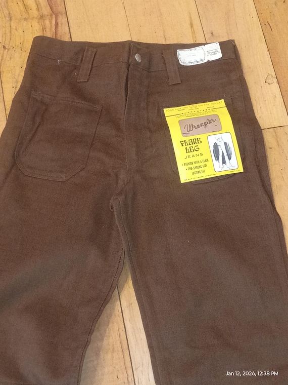 Wrangler Deadstock Vintage Patch Pocket Bell Bottom Jean Brush