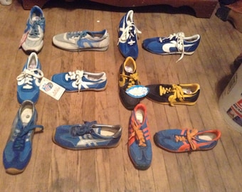 Sneakers deadstock vintage men's and women's sizes pick 1 pair of shoes new old 1970's great with jeans pants or shorts. T shirts