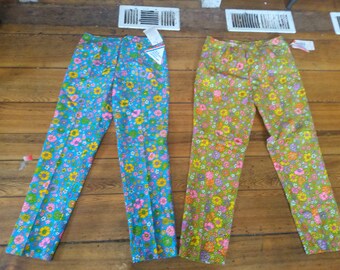 Deadstock vintage cotton 1960 lady Wrangler flower taper Hip hugger pants women 32x28 or 29x27 front clasp no pocket hippie Woodstock