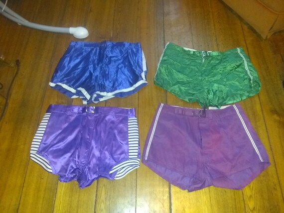 Vintage gym deadstock satin men's rugby soccer sho