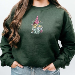 Floral embroidered sweatshirt/ flower garden sweatshirt / garden sweatshirt