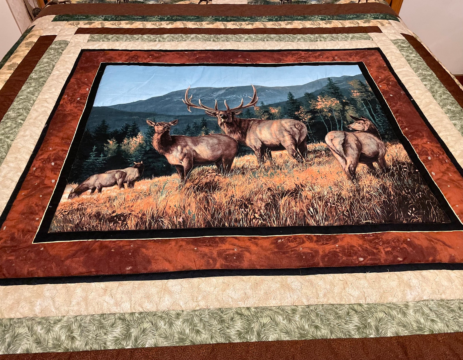 Bull Elk Quilt, Elk Quilt, Elk, Mountain Quilt, Cabin Quilt, Quilts