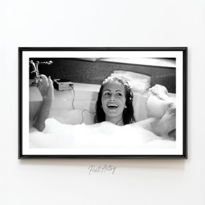 Bathroom Wall Art Movie Poster Print Woman's Bathroom Decor Vivian Digital Oil Painting Funny Bathtub Scene Gift for Her