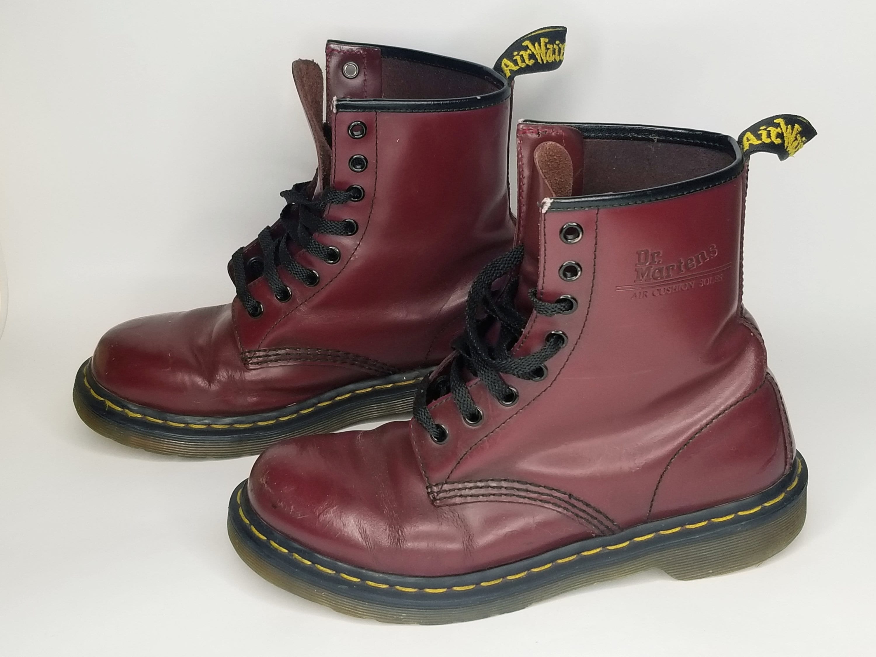 Red Doc Martens for sale | Only 3 left at -70%