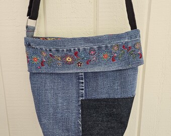 Bag/purse, denim, embroidery