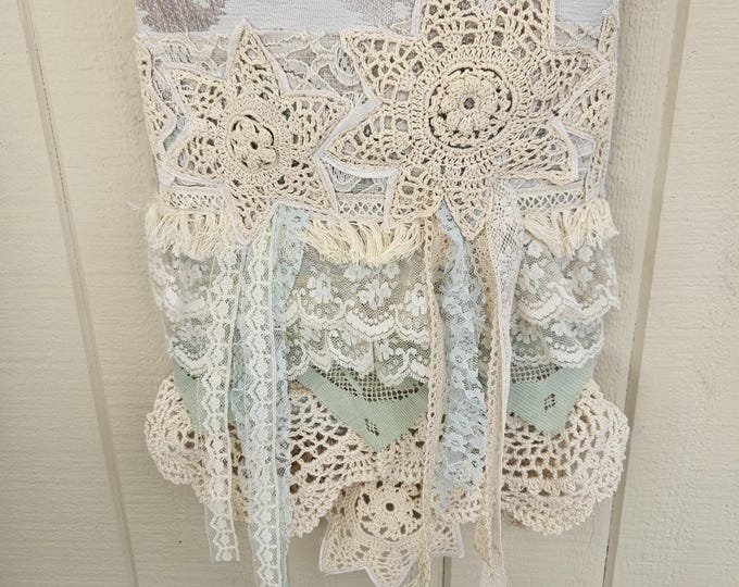 Bag/purse, shabby chic, white, green