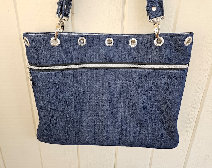 Bag/tote denim, grommets.
