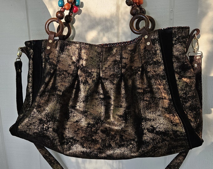 Bag/purse, shoulder, Suede, gold glimmer/shimmer, hand made