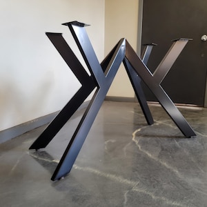 Rectangular W-Style Metal Table Base