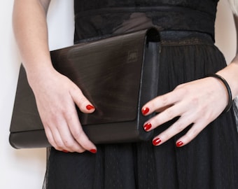 Glossy black Wood & Leather Clutch bag with detachable strap