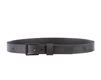 Grey Leather Belt with Black Buckle