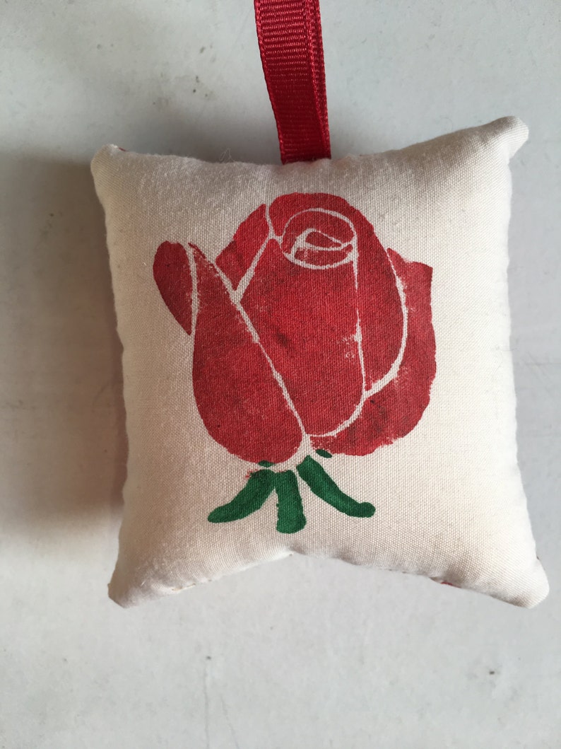 Red Rose Ornament for Valentine/'s Day Mother/'s Day Party Decoration Gift or Gift Basket