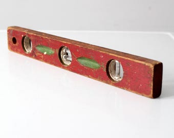 vintage red wood carpenter level 18 inch