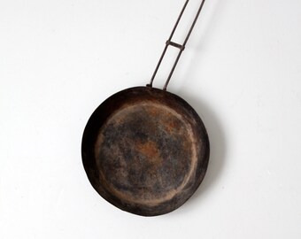 vintage camp pan, old campfire skillet