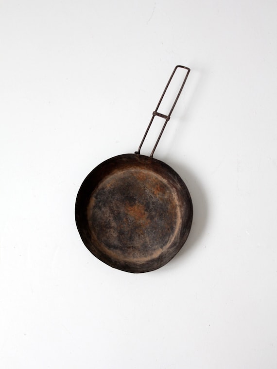 Vintage Camp Pan, Old Campfire Skillet 