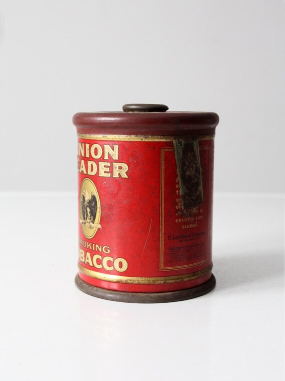 vintage union leader tobacco tin With Original Lid & Coupons Inside - Vintage Advertising, Vintage Ephemera, Advertising Tin, Tobacciana Union Leader Advertising Tobacco Tin