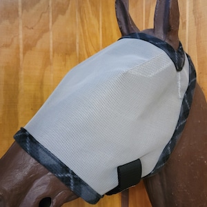 Custom Horse Fly Mask - Size Medium - Single Ear - Gray Mesh with #517 Trim
