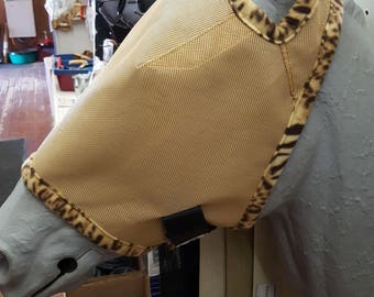 Máscara de mosca de caballo personalizada - Tamaño de malla de camello mediano # 310 trim
