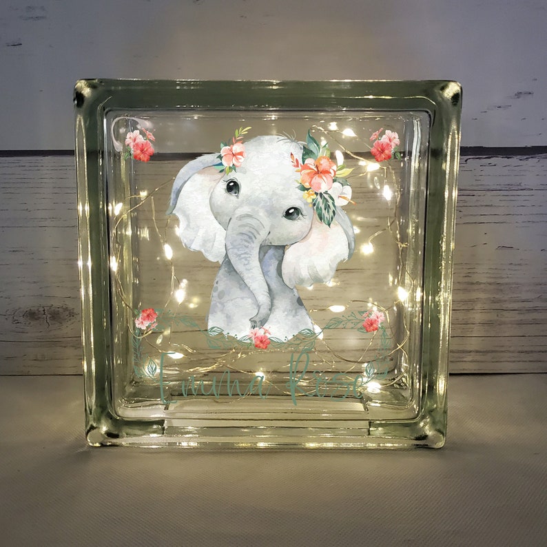 Baby Elephant Nursery Decor Night Light, Pink Elephant Nightlight, Personalized Baby Shower Gift for Girl, Baby Gift for Grandaughter, Niece afbeelding 1