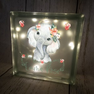 Baby Elephant Nursery Decor Night Light, Pink Elephant Nightlight, Personalized Baby Shower Gift for Girl, Baby Gift for Grandaughter, Niece afbeelding 9