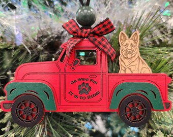 Cadeau personnalisé pour propriétaire de chien, décoration de camion rouge de Noël, souvenir unique en bois fait main, cadeau pour grands-parents, maman, papa ou meilleur ami