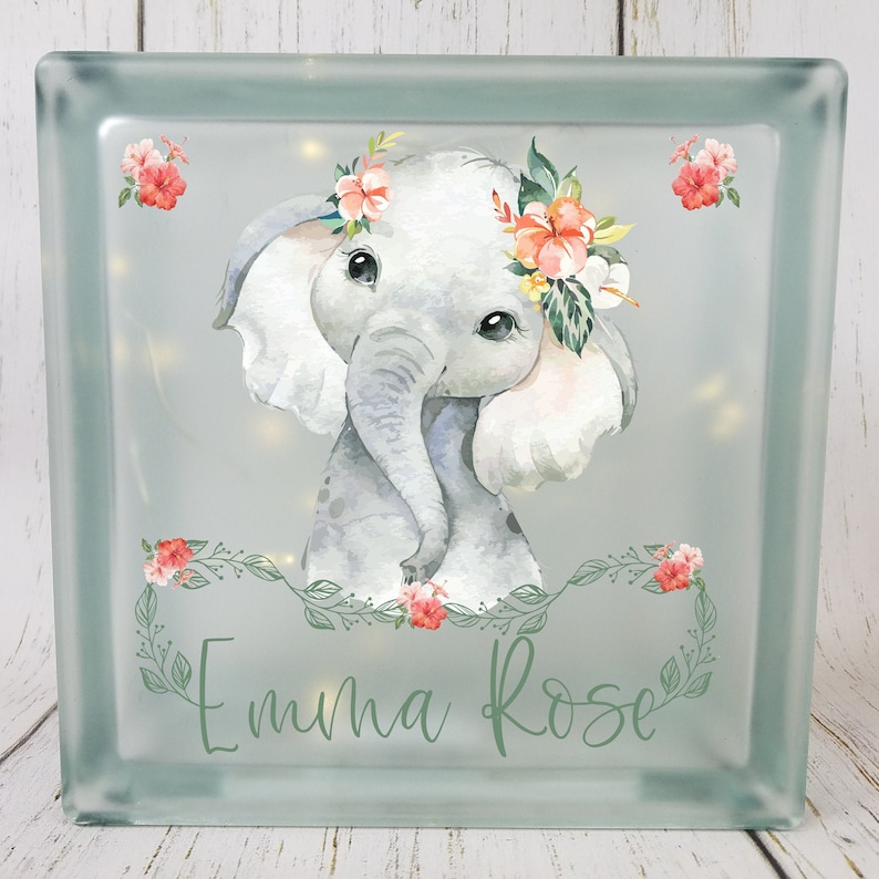 Baby Elephant Nursery Decor Night Light, Pink Elephant Nightlight, Personalized Baby Shower Gift for Girl, Baby Gift for Grandaughter, Niece afbeelding 3